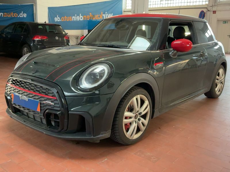 MINI John Cooper Works Classic Trim 2024 – снимка 1