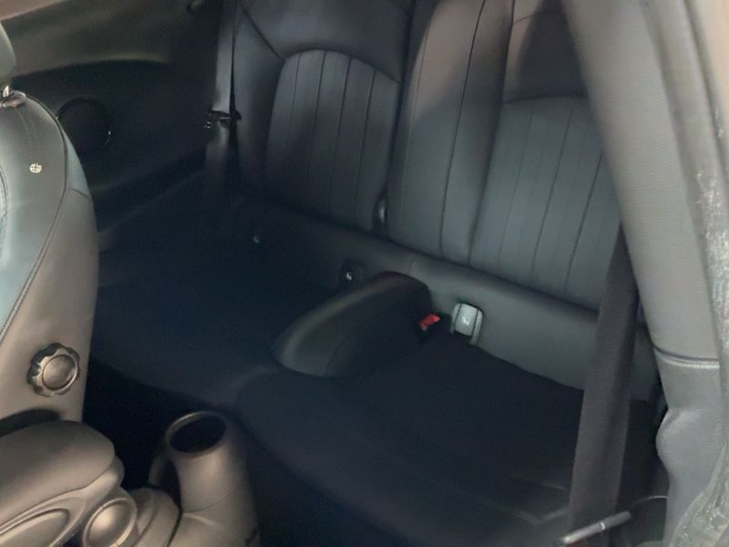 MINI John Cooper Works Classic Trim 2024 – снимка 19