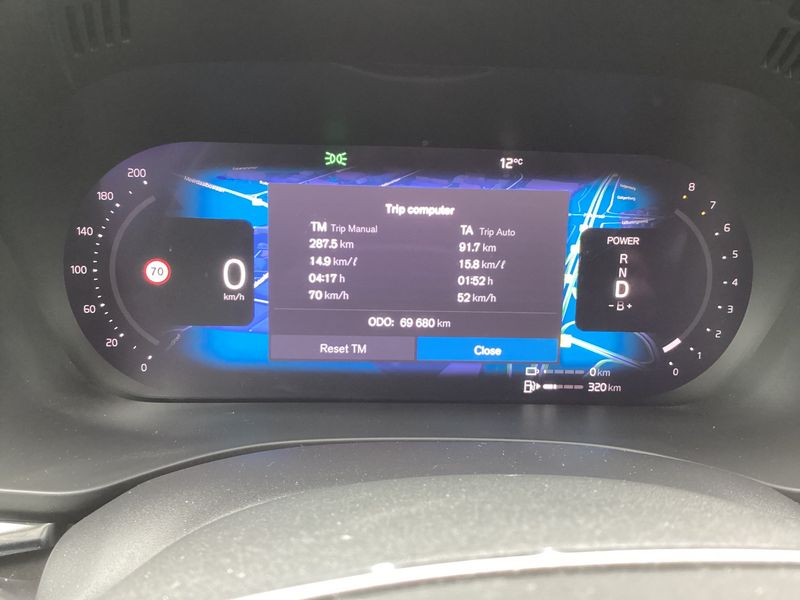 Volvo XC60 2.0 T6 Recharge Plug-in Hybrid Core AWD 2023 – снимка 18