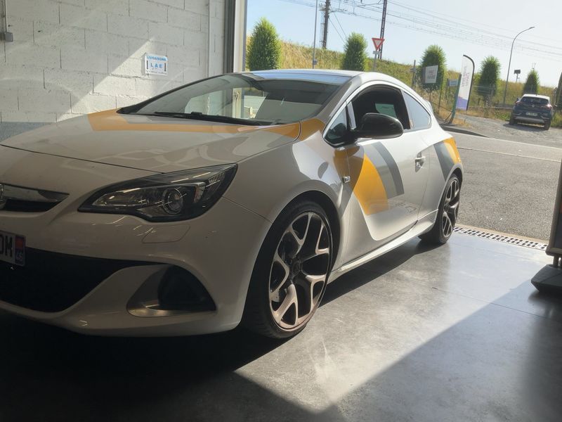 Opel Astra GTC 2.0 Turbo OPC 2014 – снимка 2