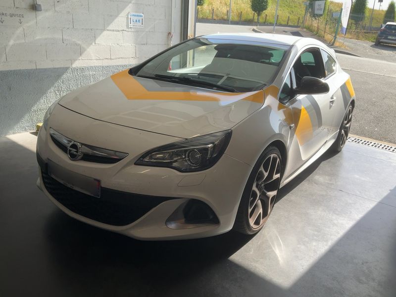 Opel Astra GTC 2.0 Turbo OPC 2014 – снимка 1