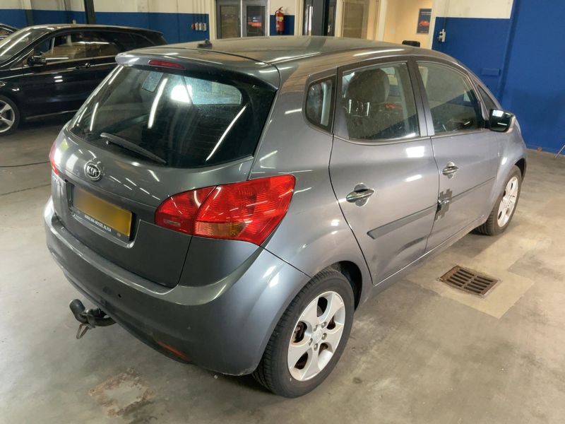 Kia Venga 1.6 Spirit 2010 – снимка 8