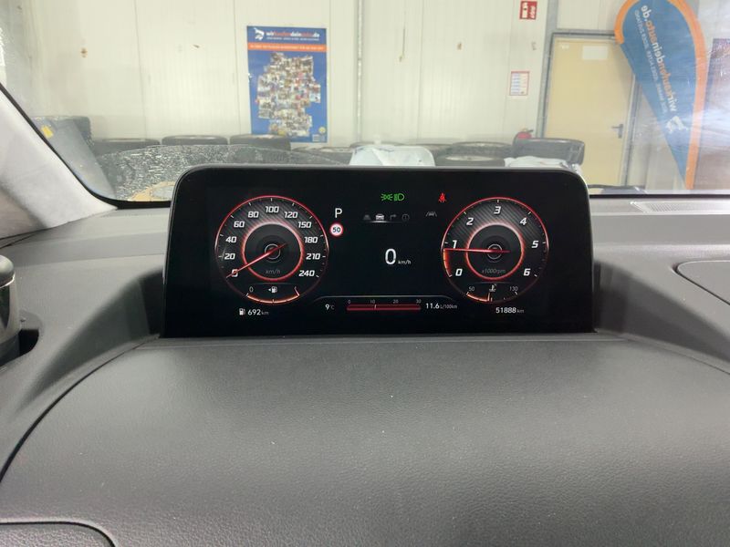 Hyundai Staria 2.2 CRDi Signature 4WD 2021 – снимка 18