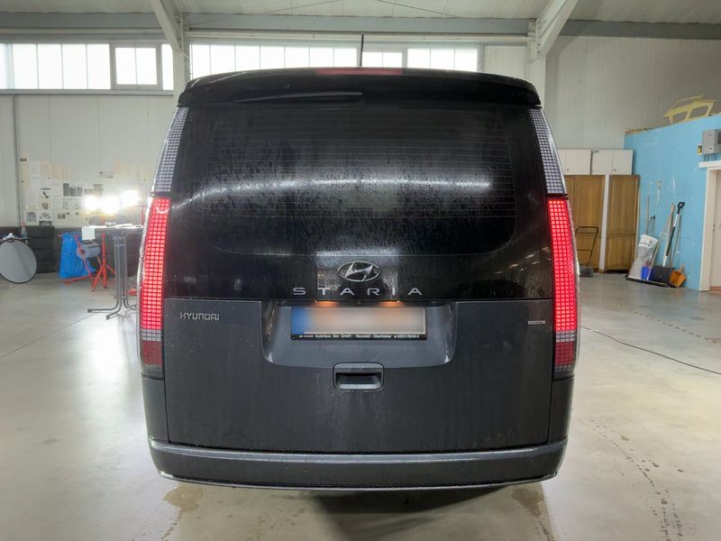 Hyundai Staria 2.2 CRDi Signature 4WD 2021 – снимка 7