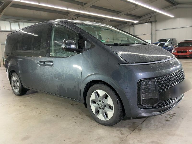 Hyundai Staria 2.2 CRDi Signature 4WD 2021 – снимка 12