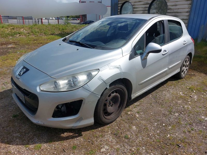 Peugeot 308 1.6 HDi Active 2012 – снимка 2