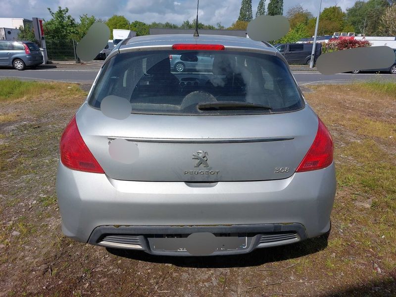 Peugeot 308 1.6 HDi Active 2012 – снимка 4
