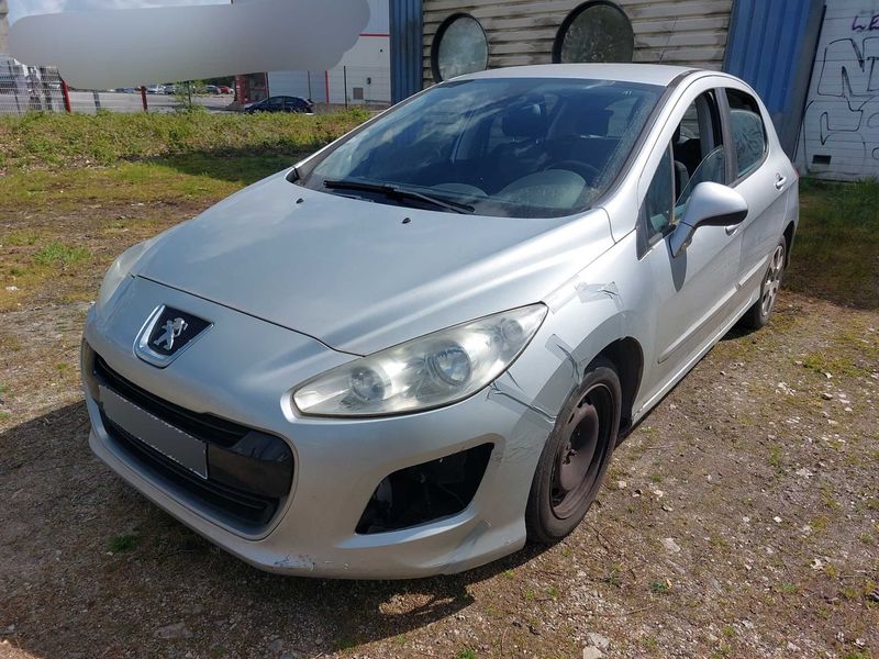 Peugeot 308 1.6 HDi Active 2012 – снимка 1