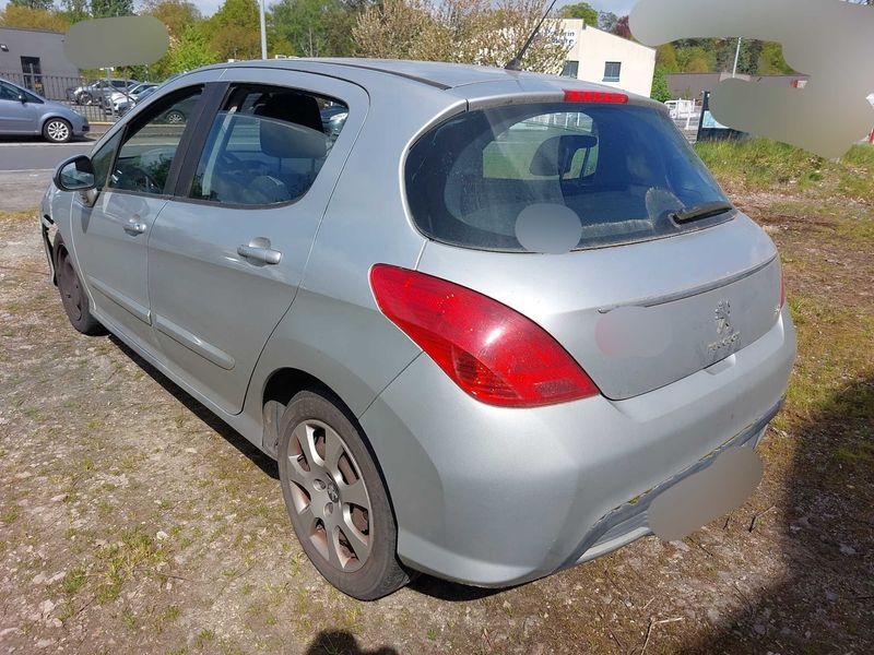 Peugeot 308 1.6 HDi Active 2012 – снимка 3