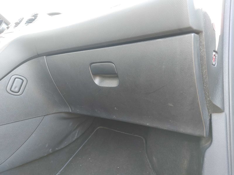 Peugeot 308 1.6 HDi Active 2012 – снимка 78