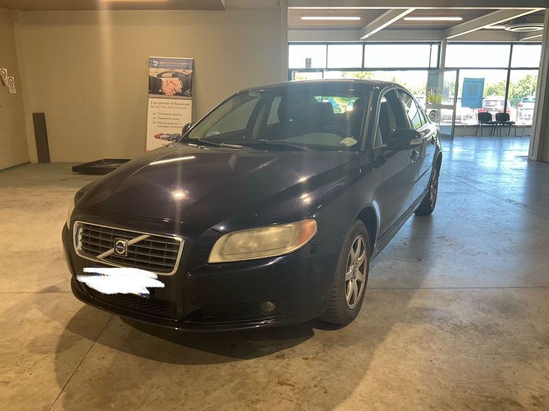 Volvo S80 2.4 D Kinetic 2009 – снимка 1