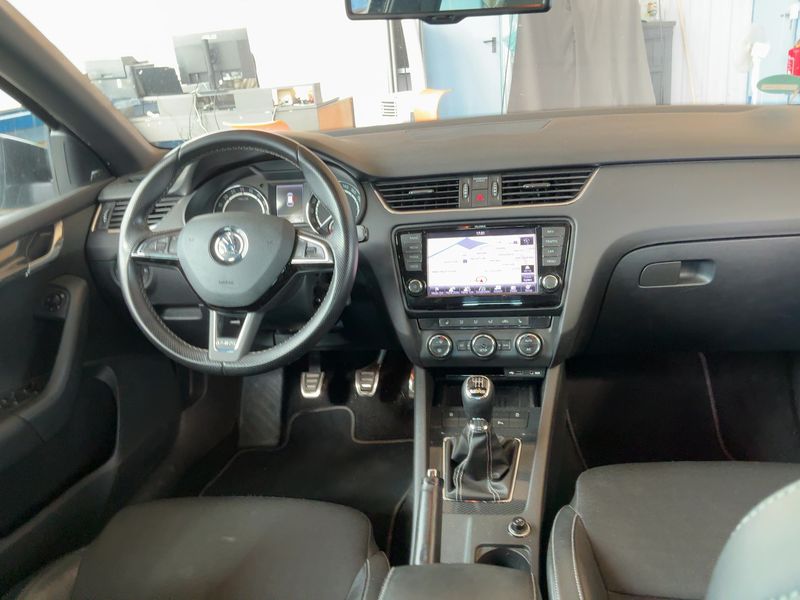Skoda Octavia 2.0 TDI RS 2013 – снимка 18