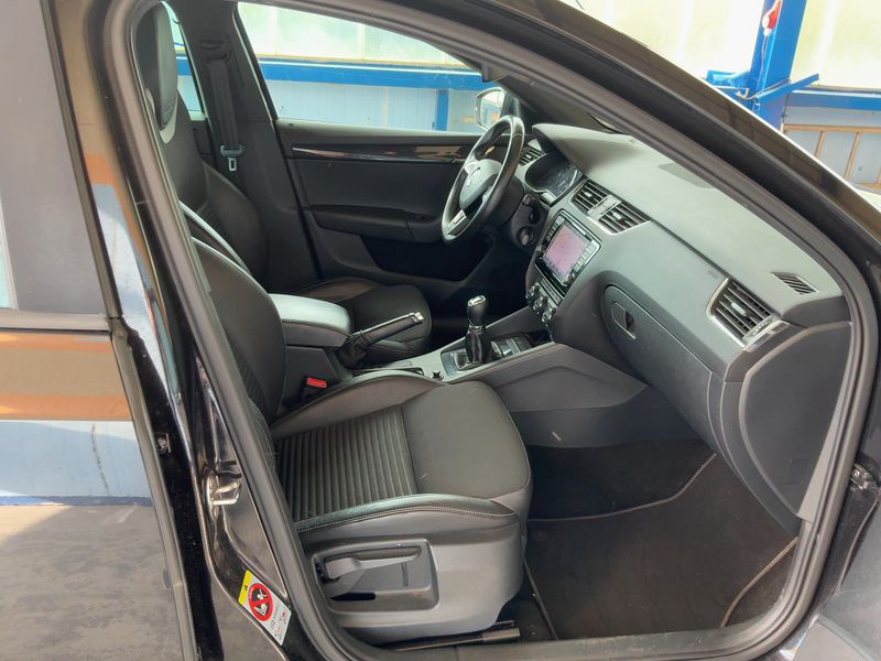 Skoda Octavia 2.0 TDI RS 2013 – снимка 17