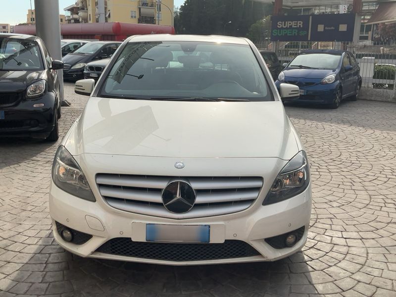 Mercedes-Benz B-Klasse B 180 CDI Executive 2014 – снимка 14