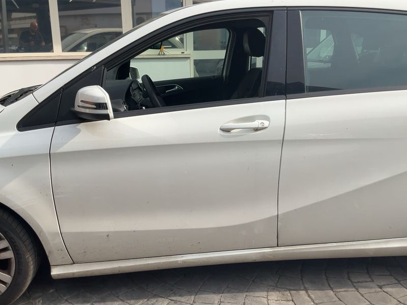 Mercedes-Benz B-Klasse B 180 CDI Executive 2014 – снимка 4