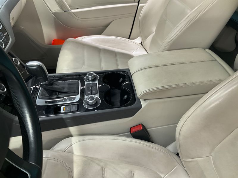 Volkswagen Touareg 3.0 V6 TDI Terrain Tech BlueMotion Tech 2017 – снимка 31