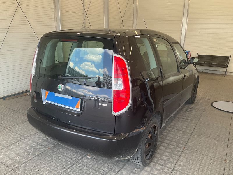 Skoda Roomster 1.6 Style 2008 – снимка 2