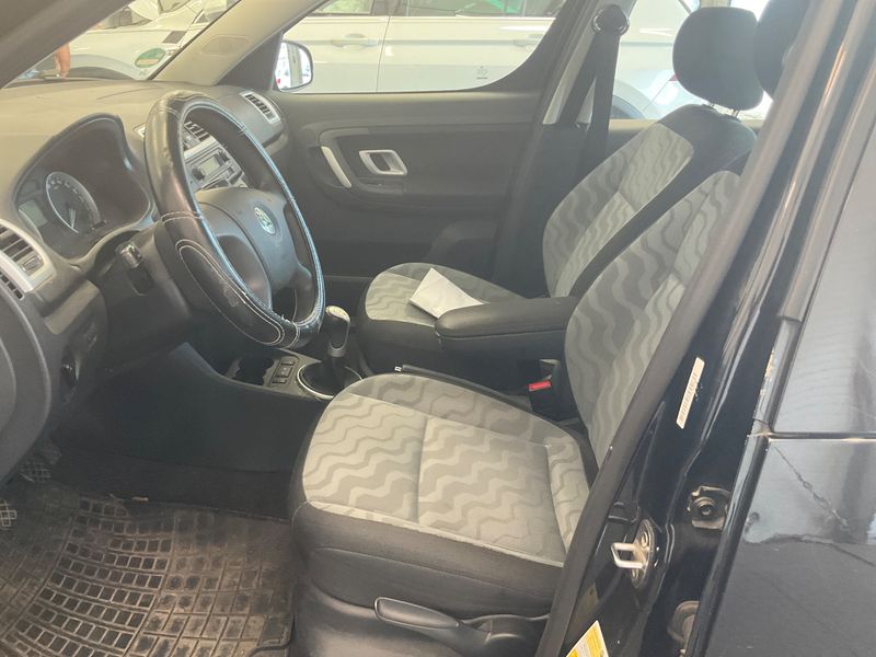 Skoda Roomster 1.6 Style 2008 – снимка 3