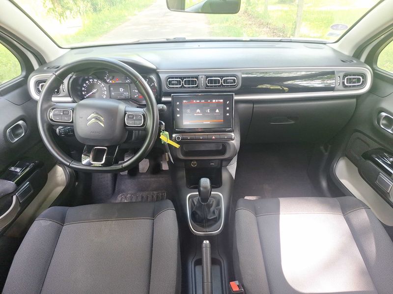 Citroen C3 1.2 PureTech Shine 2019 – снимка 11