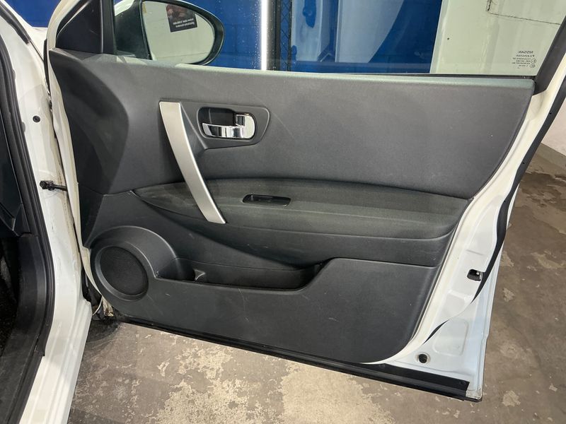 Nissan Qashqai 1.5 Turbodiesel Optima 2013 – снимка 25