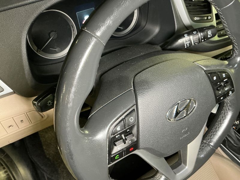 Hyundai Tucson 1.7 CRDi Xpossible ISG 2WD 2016 – снимка 36