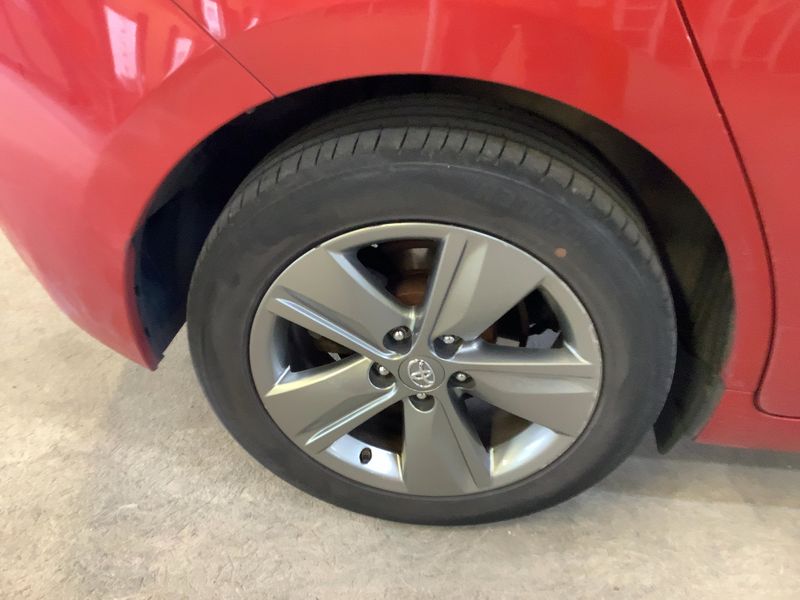 Toyota Verso 1.8 Advance 2011 – снимка 9