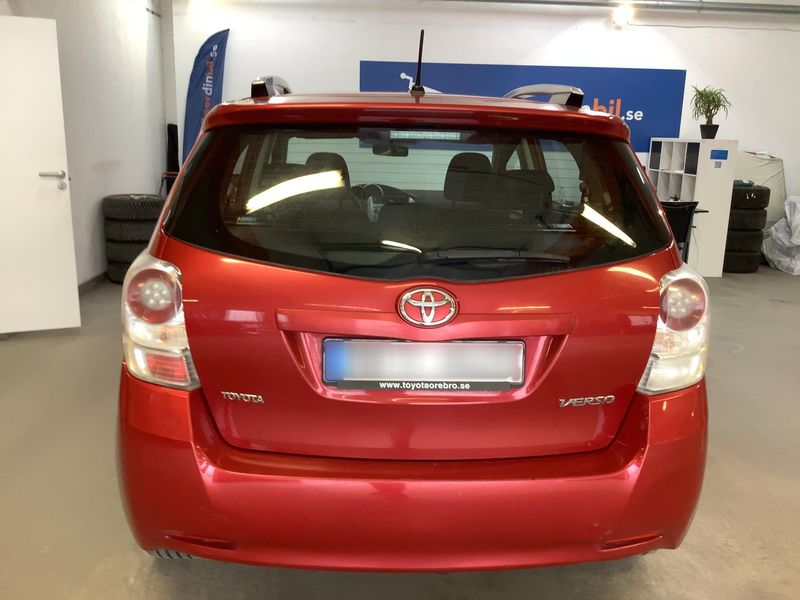 Toyota Verso 1.8 Advance 2011 – снимка 7