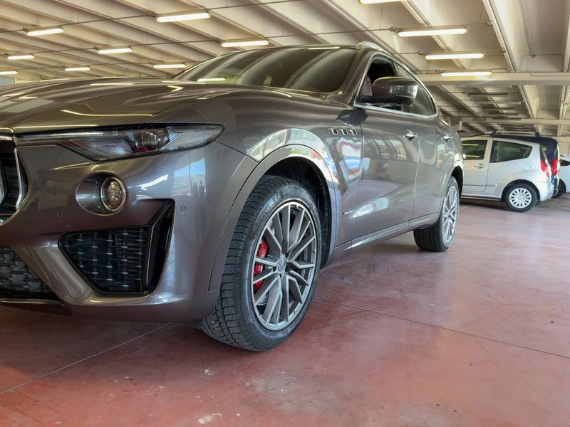 Maserati Levante 3.0 V6 Diesel GranSport 2018 – снимка 2