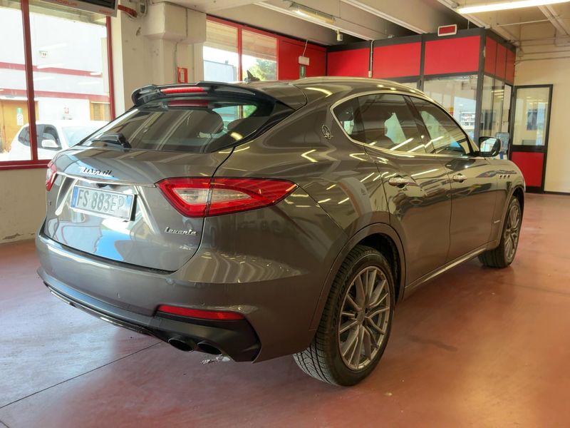 Maserati Levante 3.0 V6 Diesel GranSport 2018 – снимка 8