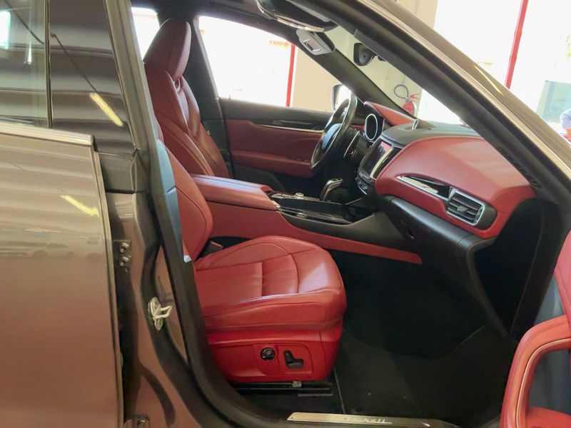 Maserati Levante 3.0 V6 Diesel GranSport 2018 – снимка 16