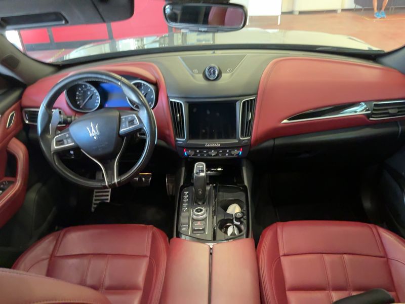 Maserati Levante 3.0 V6 Diesel GranSport 2018 – снимка 17