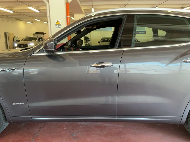 Maserati Levante 3.0 V6 Diesel GranSport 2018 – снимка 4