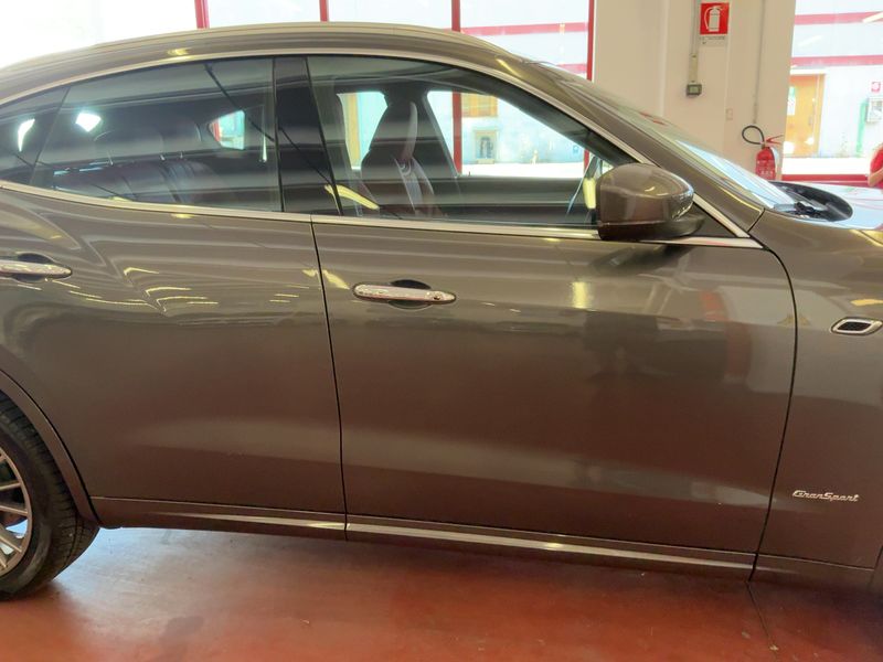 Maserati Levante 3.0 V6 Diesel GranSport 2018 – снимка 10