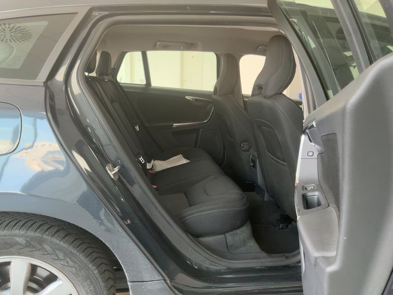Volvo V60 2.0 D4 Kinetic 2013 – снимка 19