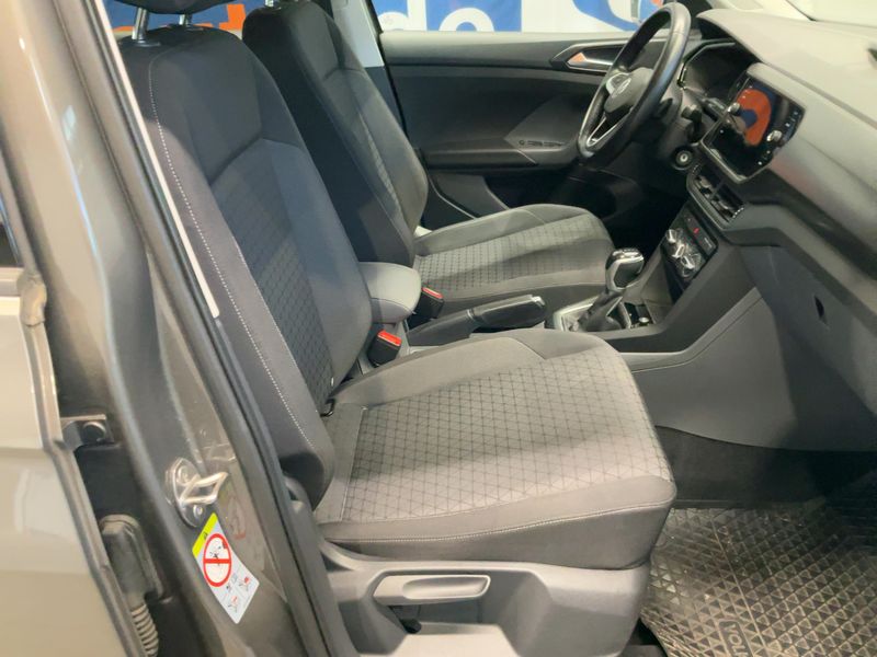 Volkswagen T-Cross 1.0 TSI Life 2019 – снимка 16