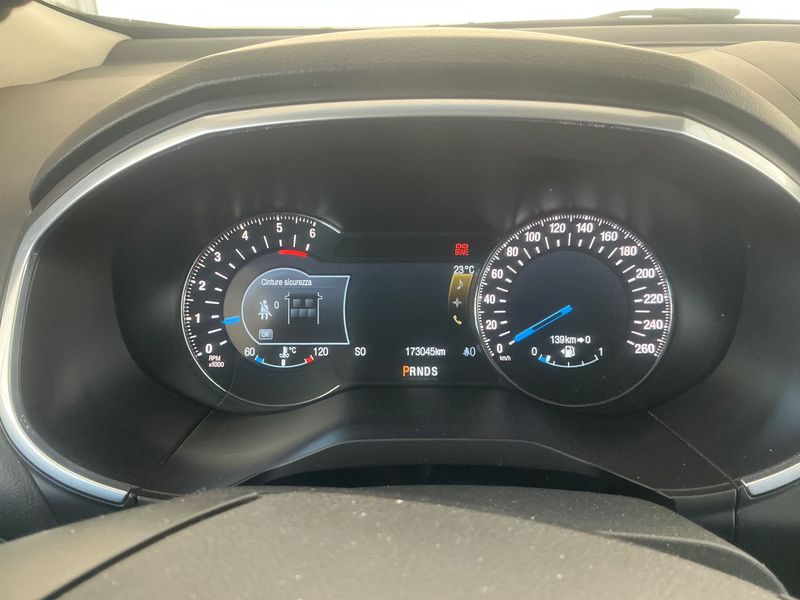 Ford Edge 2.0 TDCi Bi-Turbo Titanium 4x4 2017 – снимка 18