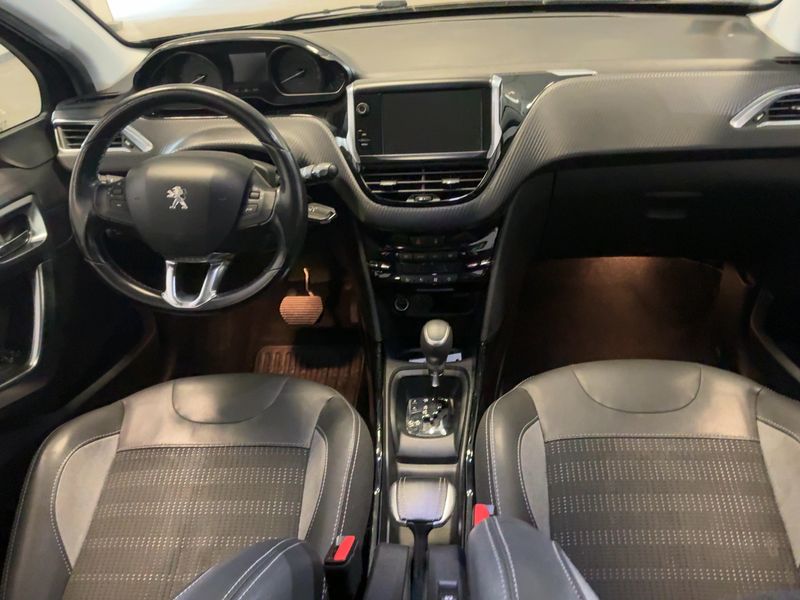 Peugeot 2008 1.2 PureTech Allure 2018 – снимка 17
