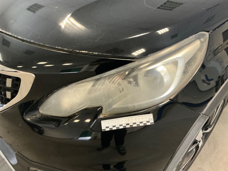 Peugeot 2008 1.2 PureTech Allure 2018 – снимка 28