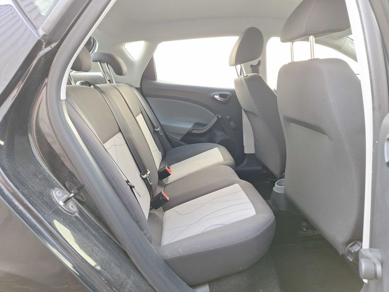 Seat Ibiza 1.4 Reference Viva 2012 – снимка 12