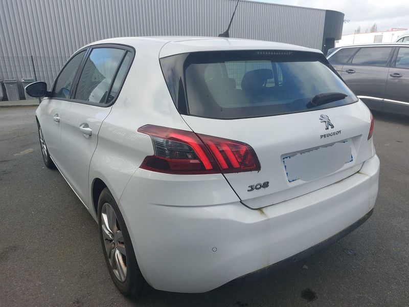 Peugeot 308 1.2 PureTech Active Business 2018 – снимка 3