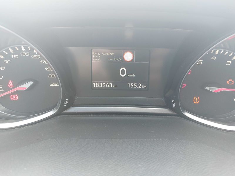 Peugeot 308 1.2 PureTech Active Business 2018 – снимка 12