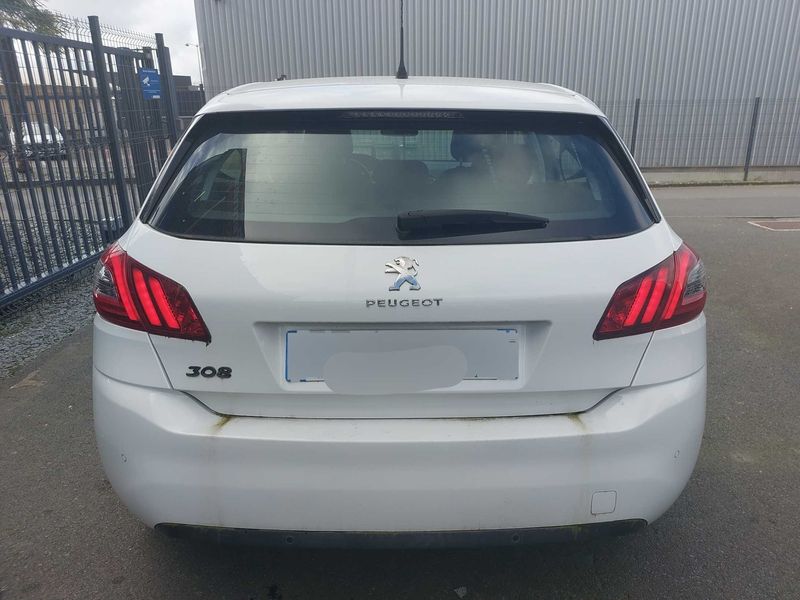 Peugeot 308 1.2 PureTech Active Business 2018 – снимка 4