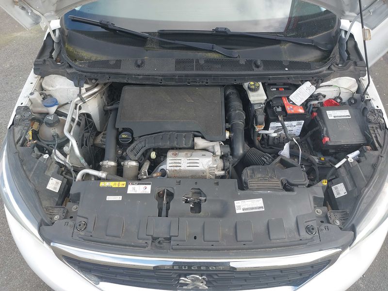 Peugeot 308 1.2 PureTech Active Business 2018 – снимка 8