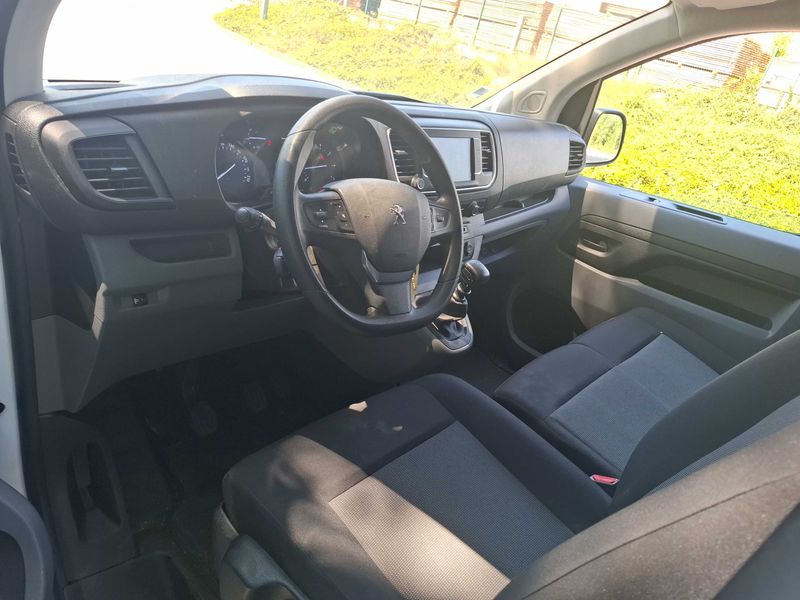 Peugeot Expert 2.0 Blue-HDi Asphalt L3 2022 – снимка 11