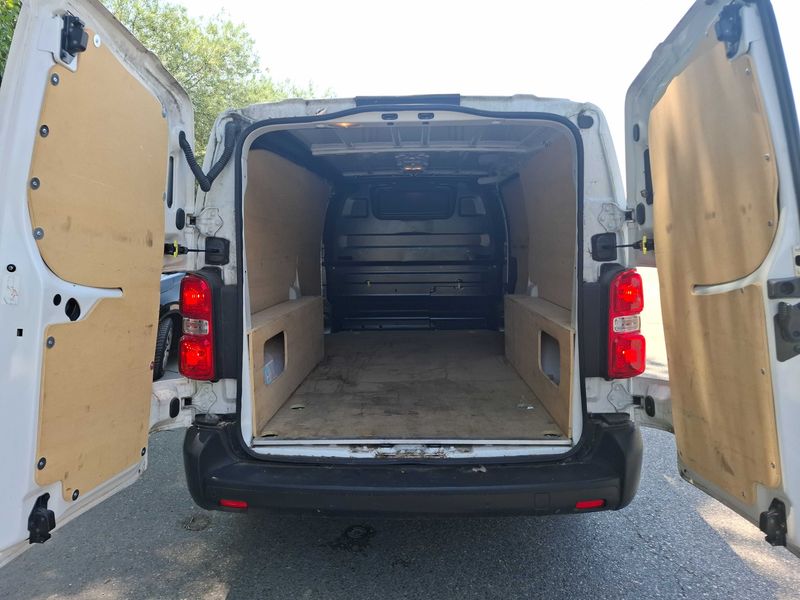 Peugeot Expert 2.0 Blue-HDi Asphalt L3 2022 – снимка 9
