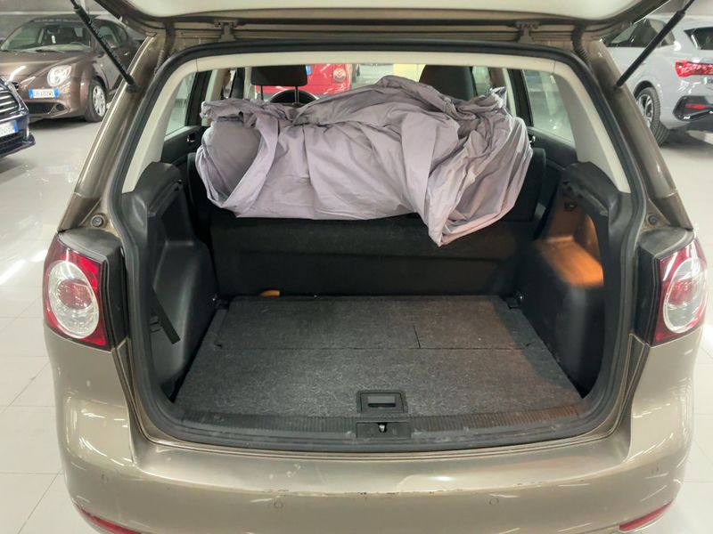 Volkswagen Golf VI Plus 1.6 TDI Comfortline BlueMotion Tech 2011 – снимка 15