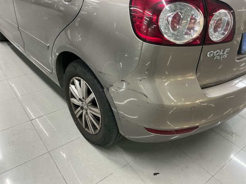 Volkswagen Golf VI Plus 1.6 TDI Comfortline BlueMotion Tech 2011 – снимка 33