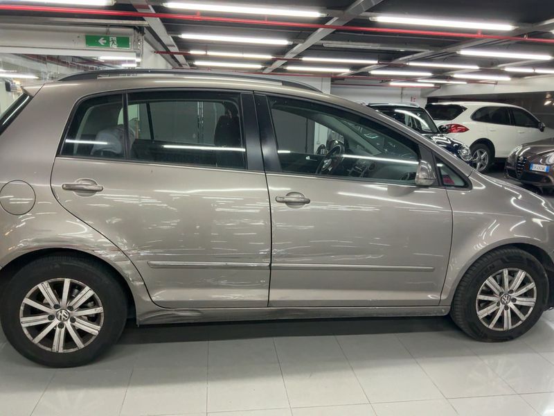 Volkswagen Golf VI Plus 1.6 TDI Comfortline BlueMotion Tech 2011 – снимка 10