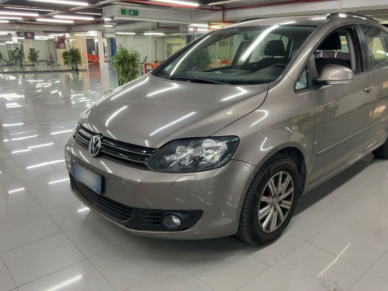 Volkswagen Golf VI Plus 1.6 TDI Comfortline BlueMotion Tech 2011 – снимка 2
