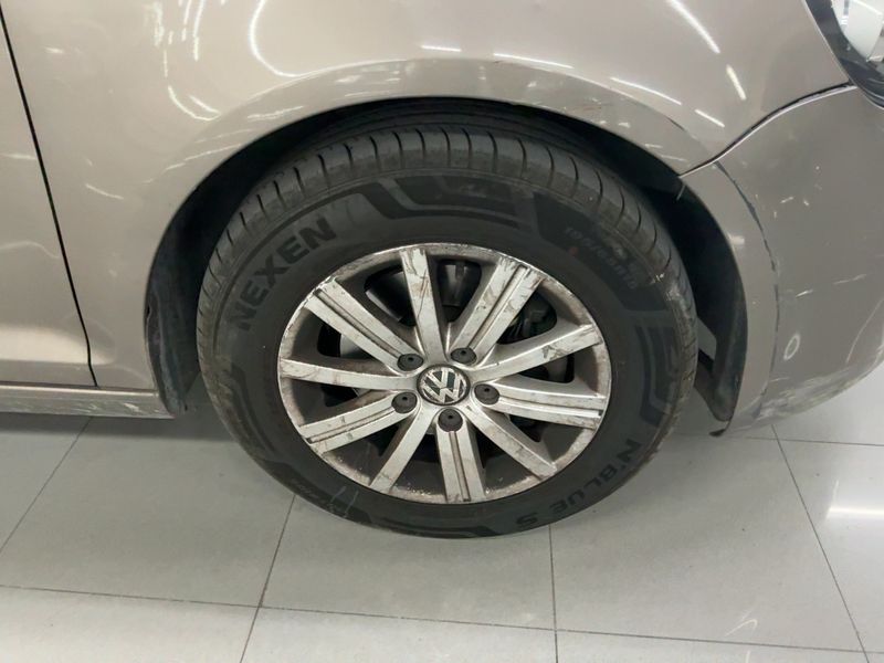 Volkswagen Golf VI Plus 1.6 TDI Comfortline BlueMotion Tech 2011 – снимка 11